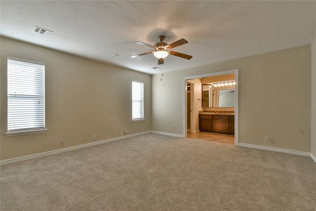 3317 Hunting Hawk Circle, Edmond, OK 73013