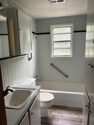 2364 Two Rivers Road, Highlandville, MO 65669