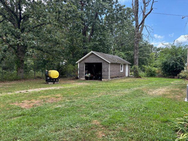 2364 Two Rivers Road, Highlandville, MO 65669