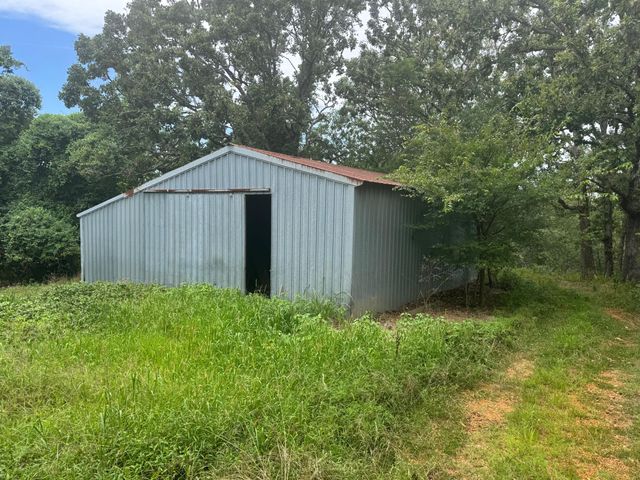 2364 Two Rivers Road, Highlandville, MO 65669