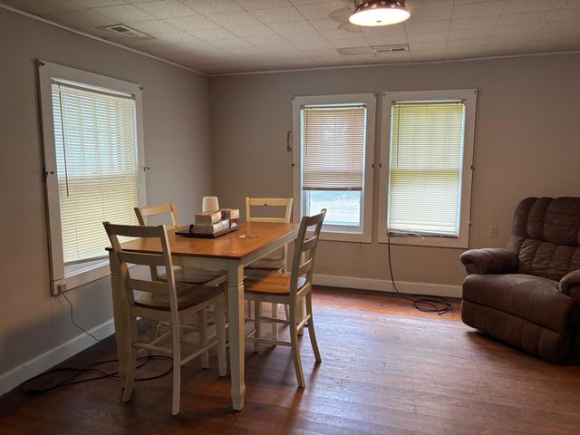 2364 Two Rivers Road, Highlandville, MO 65669