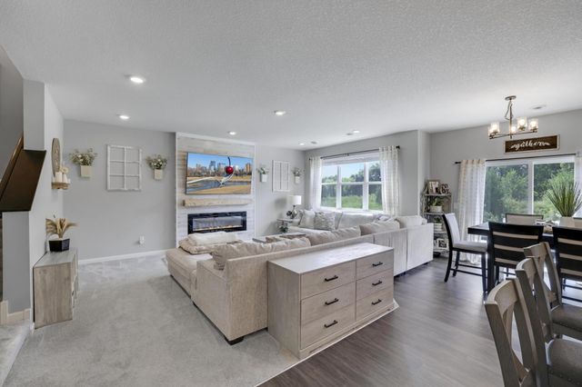 19295 Crystal Terrace, Farmington, MN 55024