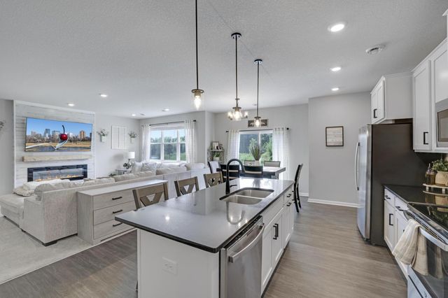 19295 Crystal Terrace, Farmington, MN 55024