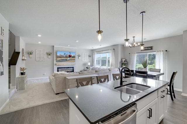 19295 Crystal Terrace, Farmington, MN 55024