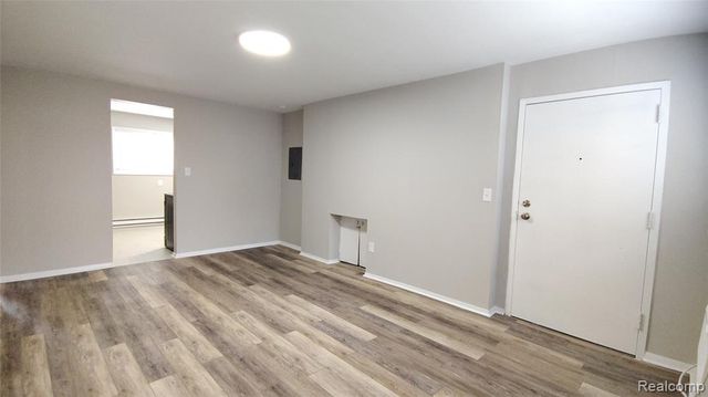 1770 E Woodward Heights Boulevard E2, Hazel Park, MI 48030