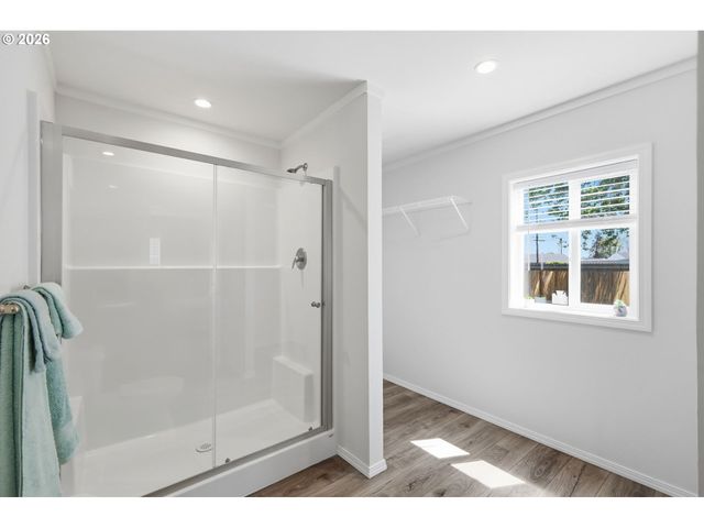 1547 A St, Springfield, OR 97477