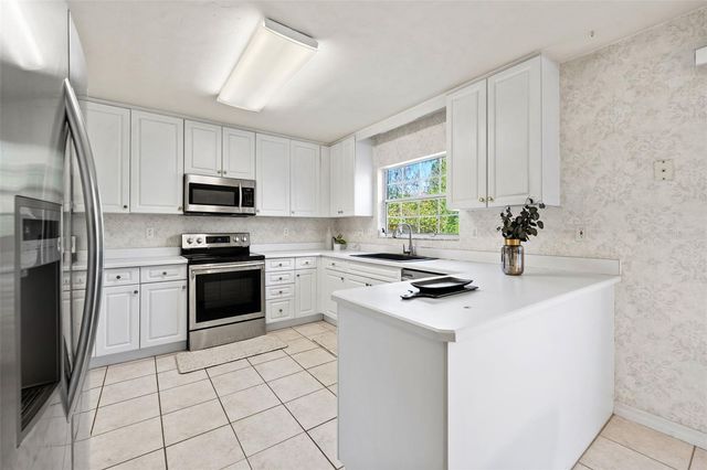 7018 NW 50TH TERRACE, Gainesville, FL 32653