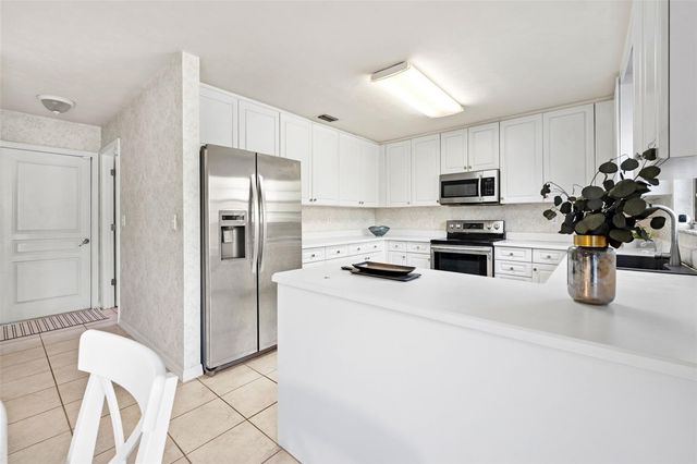 7018 NW 50TH TERRACE, Gainesville, FL 32653