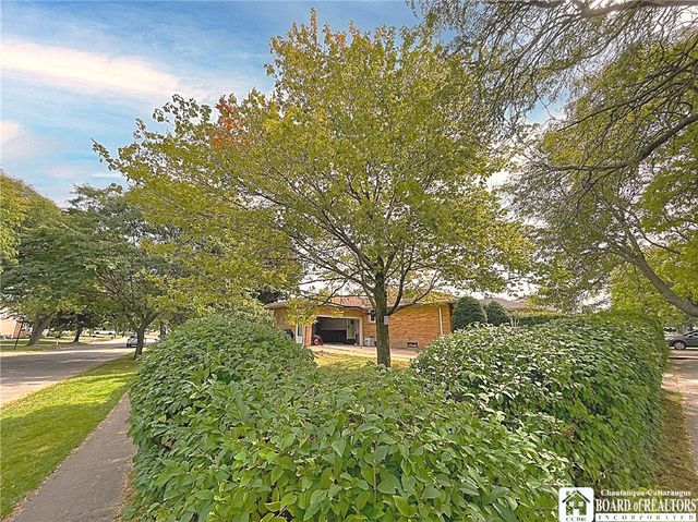 118 Audet Drive, Cheektowaga, NY 14227