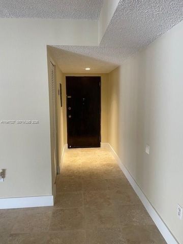 8933 SW 123rd Ct 104, Miami, FL 33186