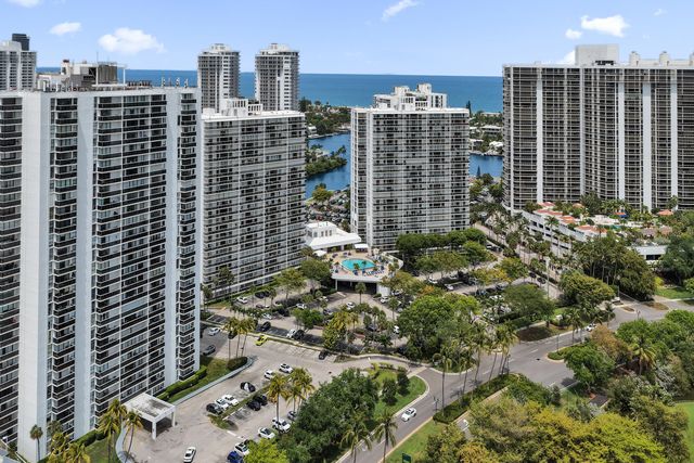 3701 N Country Club Drive 605, Aventura, FL 33180
