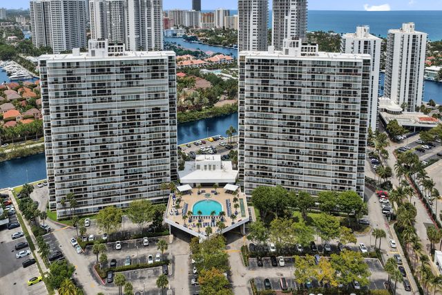 3701 N Country Club Drive 605, Aventura, FL 33180