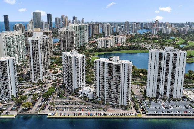 3701 N Country Club Drive 605, Aventura, FL 33180