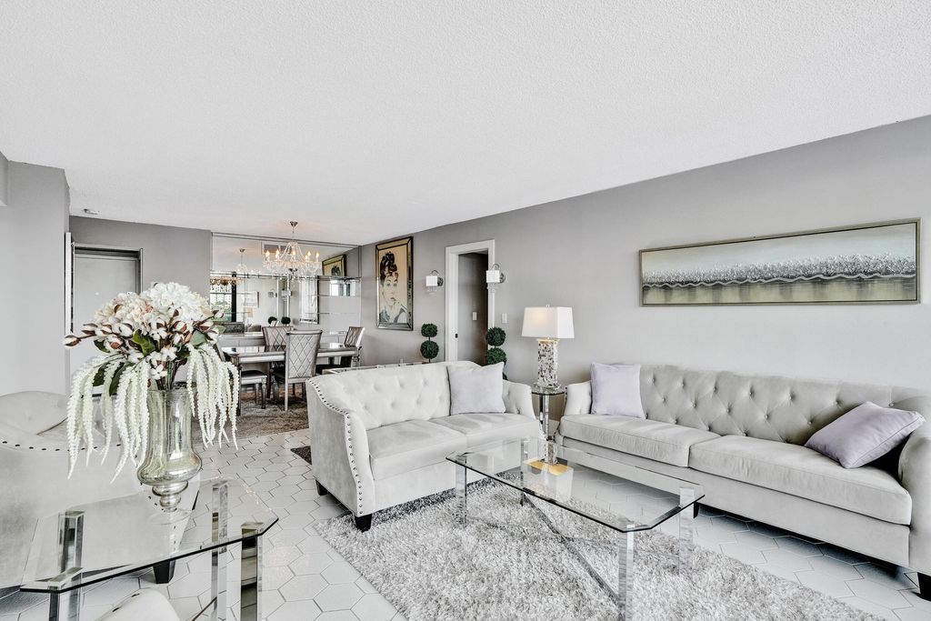 3701 N Country Club Drive 605, Aventura, FL 33180