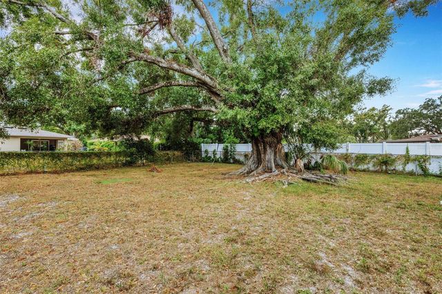 918 W KENTUCKY AVENUE, Tampa, FL 33603