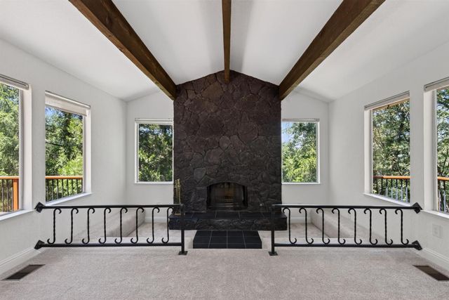 655 Secret Town Ln, Colfax, CA 95713