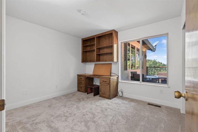 655 Secret Town Ln, Colfax, CA 95713