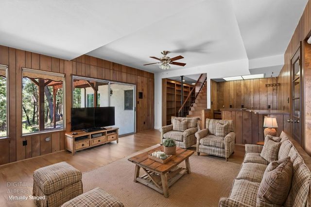 655 Secret Town Ln, Colfax, CA 95713