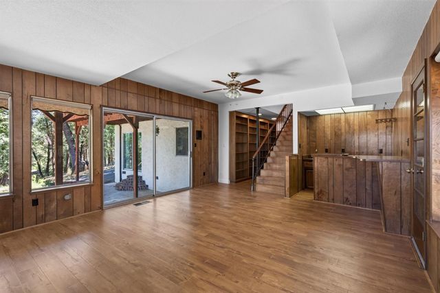 655 Secret Town Ln, Colfax, CA 95713