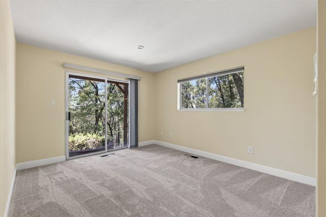 655 Secret Town Ln, Colfax, CA 95713