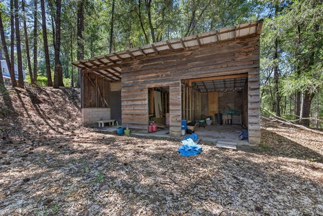 655 Secret Town Ln, Colfax, CA 95713