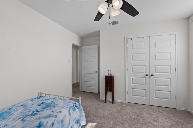 212 Katie Elder DR, Jarrell, TX 76537