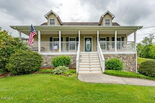 522 Crook Street, Hampton, TN 37658