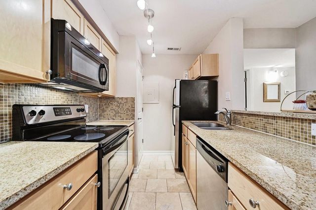 3204 Menchaca RD 416, Austin, TX 78704