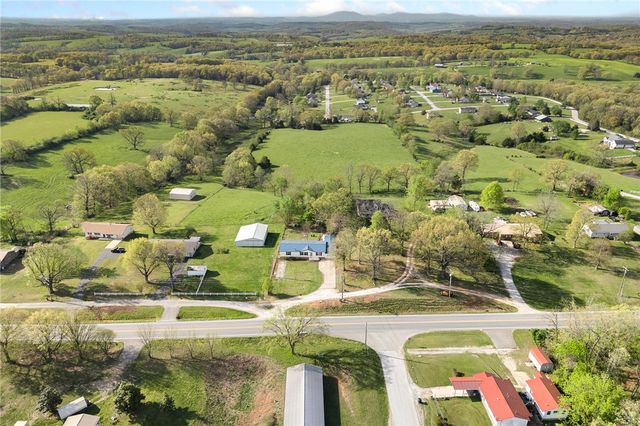 7516 Highway 7 N, Harrison, AR 72601