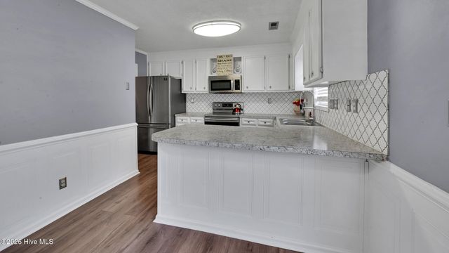 3923 Sterling Pointe Drive Mm4, Winterville, NC 28590