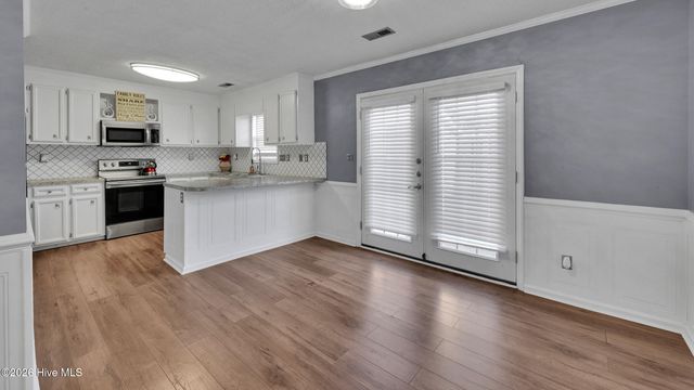 3923 Sterling Pointe Drive Mm4, Winterville, NC 28590