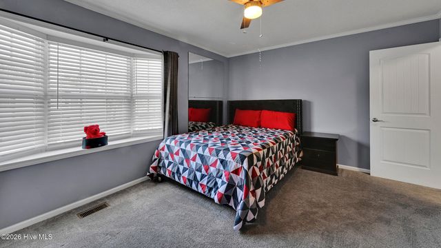 3923 Sterling Pointe Drive Mm4, Winterville, NC 28590