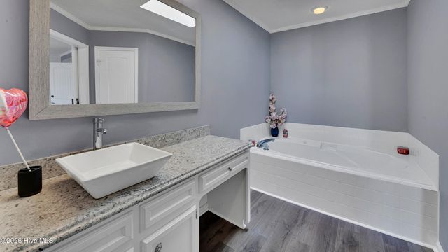 3923 Sterling Pointe Drive Mm4, Winterville, NC 28590