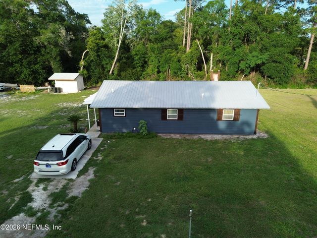 106 DOTTIE Court, Interlachen, FL 32148