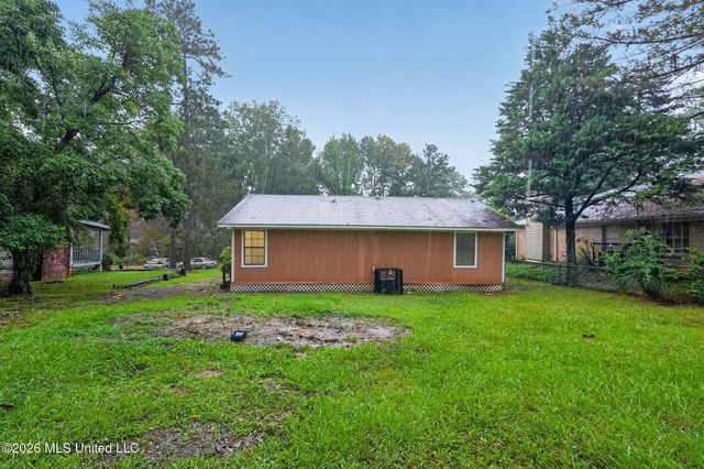 1407 Summit Avenue, Jackson, MS 39212