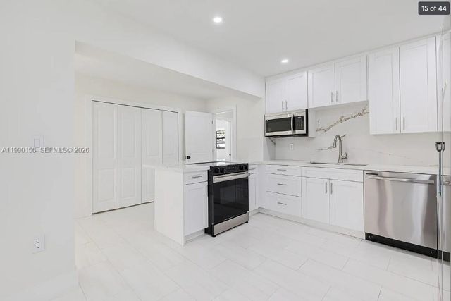 865 W 72nd Pl 865, Hialeah, FL 33014