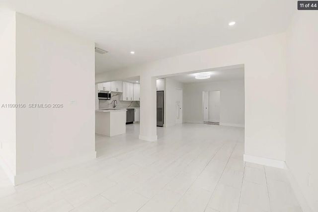 865 W 72nd Pl 865, Hialeah, FL 33014