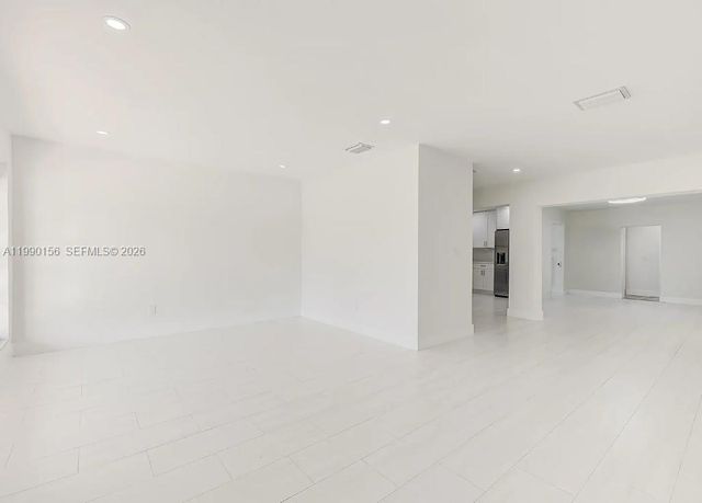 865 W 72nd Pl 865, Hialeah, FL 33014