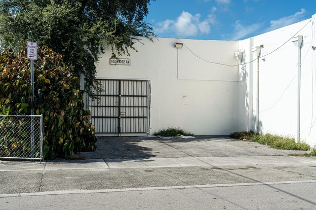 102 NW 22ND Avenue, Miami, FL 33125
