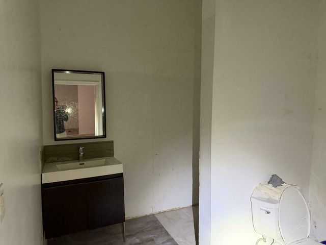 102 NW 22ND Avenue, Miami, FL 33125
