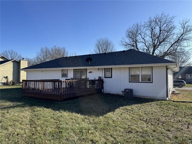 506 South Street, Grain Valley, MO 64029