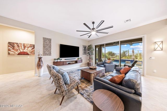 7104 W Foothills Acacia Place, Marana, AZ 85658