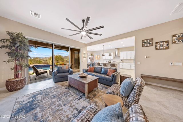 7104 W Foothills Acacia Place, Marana, AZ 85658