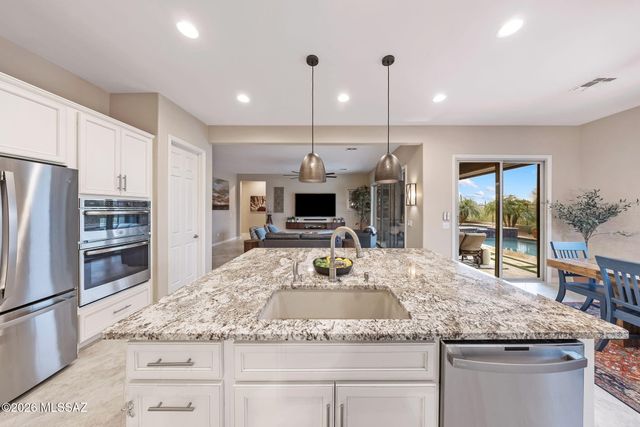 7104 W Foothills Acacia Place, Marana, AZ 85658