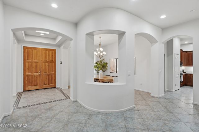 12269 N Washbed Drive, Oro Valley, AZ 85755