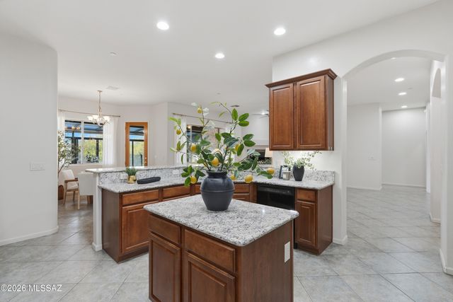 12269 N Washbed Drive, Oro Valley, AZ 85755