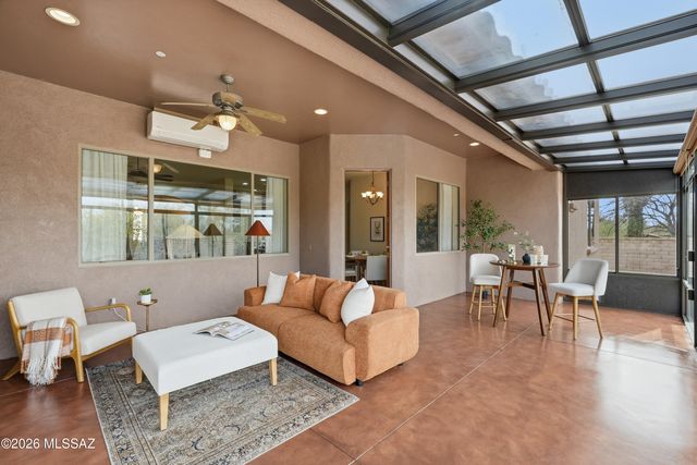 12269 N Washbed Drive, Oro Valley, AZ 85755