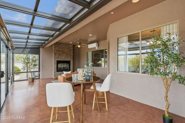 12269 N Washbed Drive, Oro Valley, AZ 85755