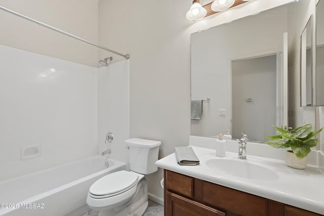 12269 N Washbed Drive, Oro Valley, AZ 85755