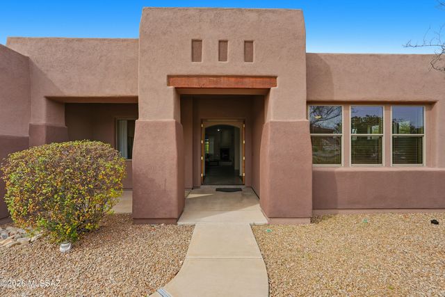 12269 N Washbed Drive, Oro Valley, AZ 85755